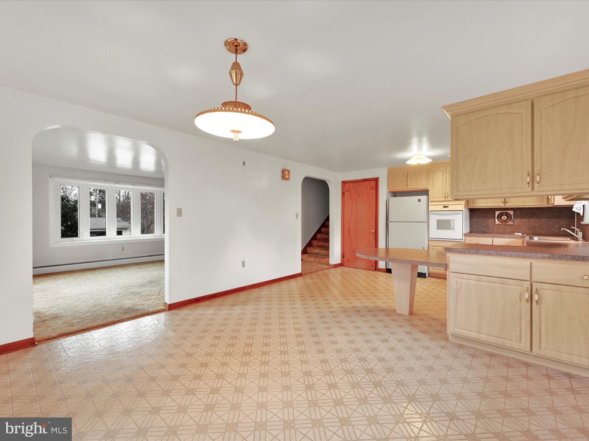 33 Springhouse Road Lancaster, PA 17603 - Photo 13 of 26 Dining Room View 2