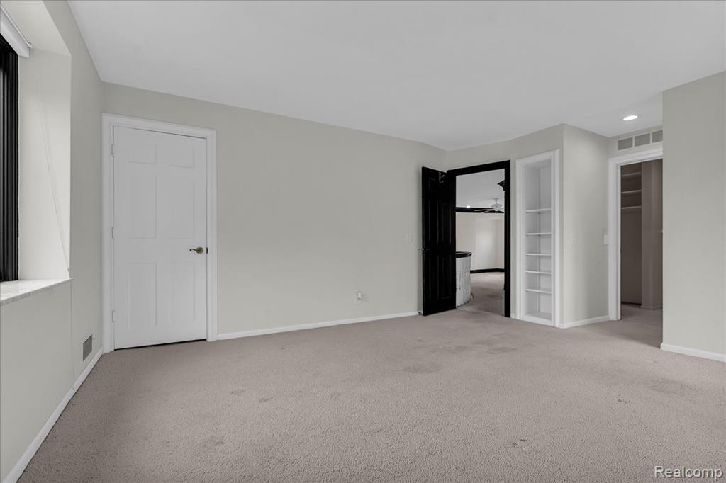 1940 Oak Pointe Drive Rochester Hills, MI 48306 - Photo 29 of 42