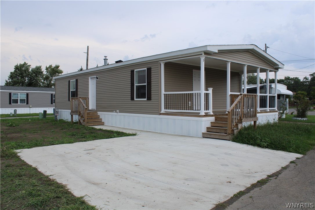 1774 Military Road, Unit 3 Tonawanda, NY 14217 - Photo 1 of 17 Gallery Image 1