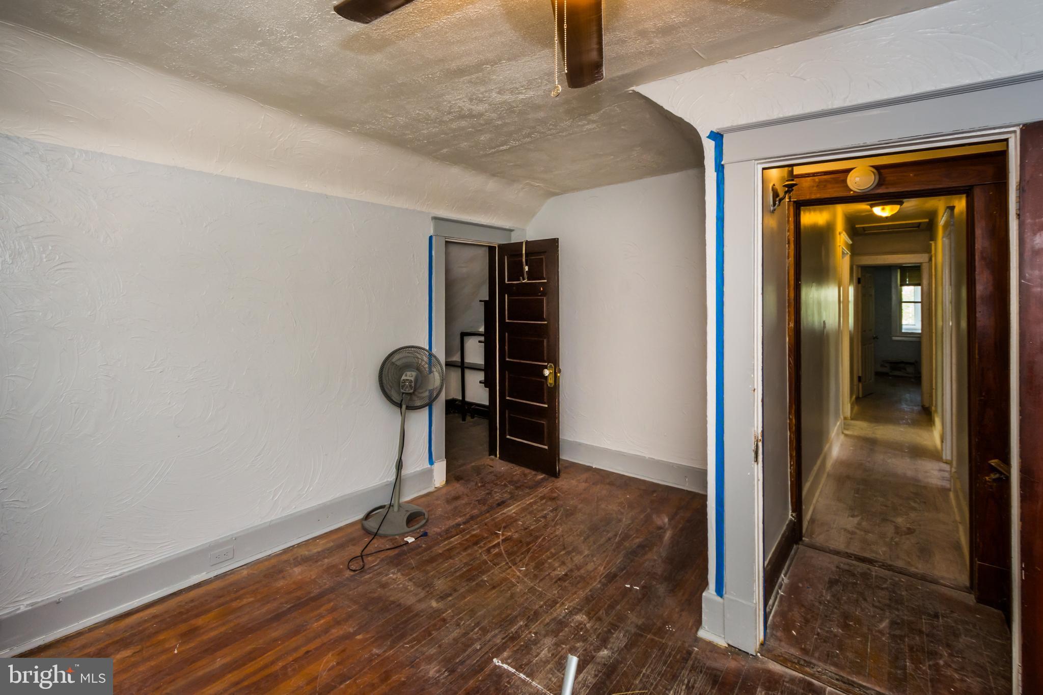 800 Walnut Avenue Baltimore, MD 21229 - Photo 24 of 38