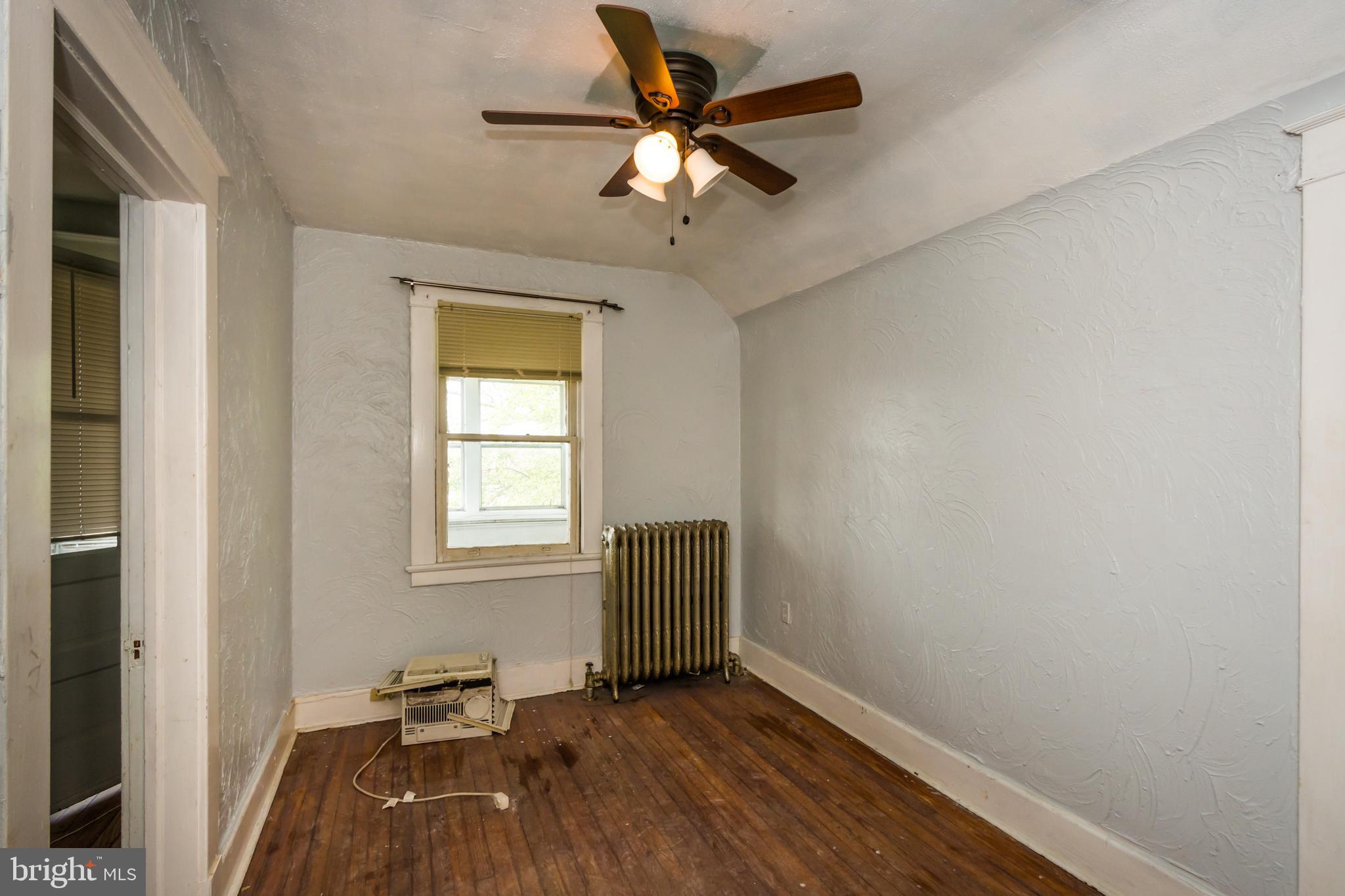 800 Walnut Avenue Baltimore, MD 21229 - Photo 28 of 38
