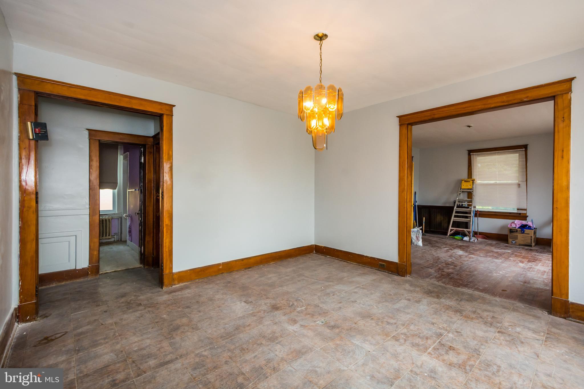 800 Walnut Avenue Baltimore, MD 21229 - Photo 6 of 38