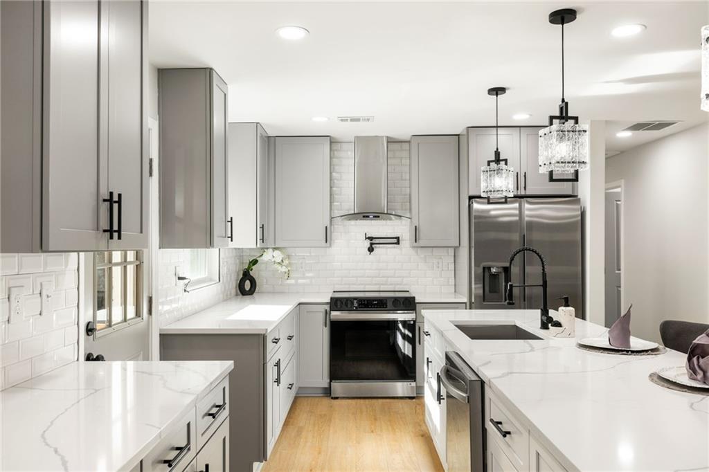 2633 Yale Terrace Decatur, GA 30032 - Photo 5 of 18