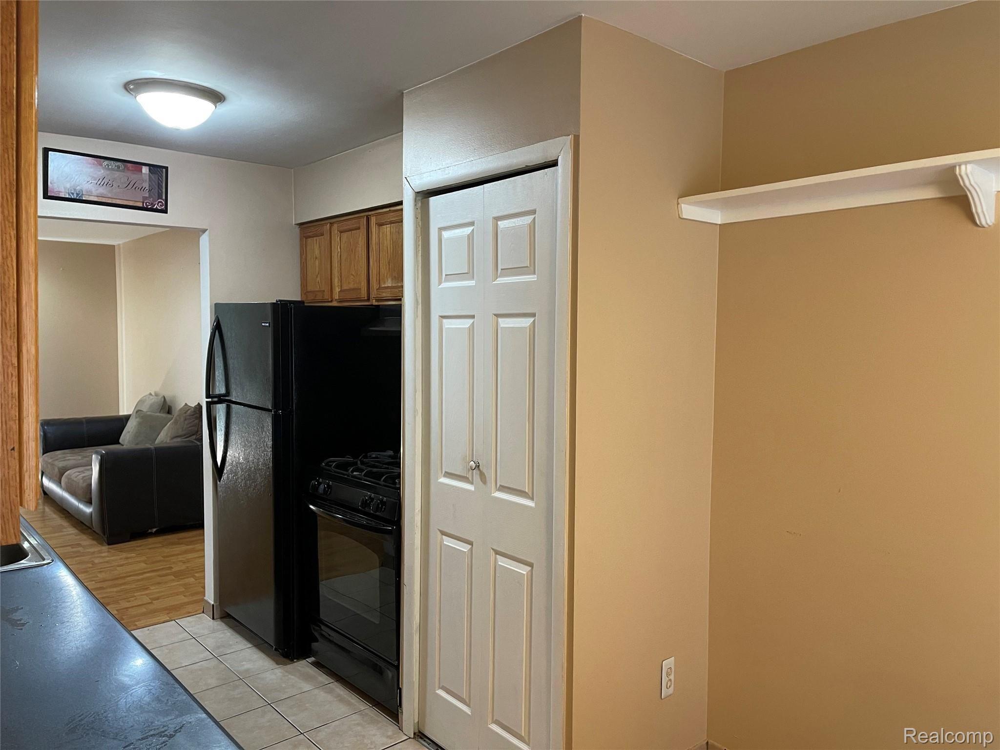 4310 15 Mile Road Sterling Heights, MI 48310 - Photo 10 of 49 FD1C5CA0-3475-4987-9DA7-49006AADF1DA.jpeg