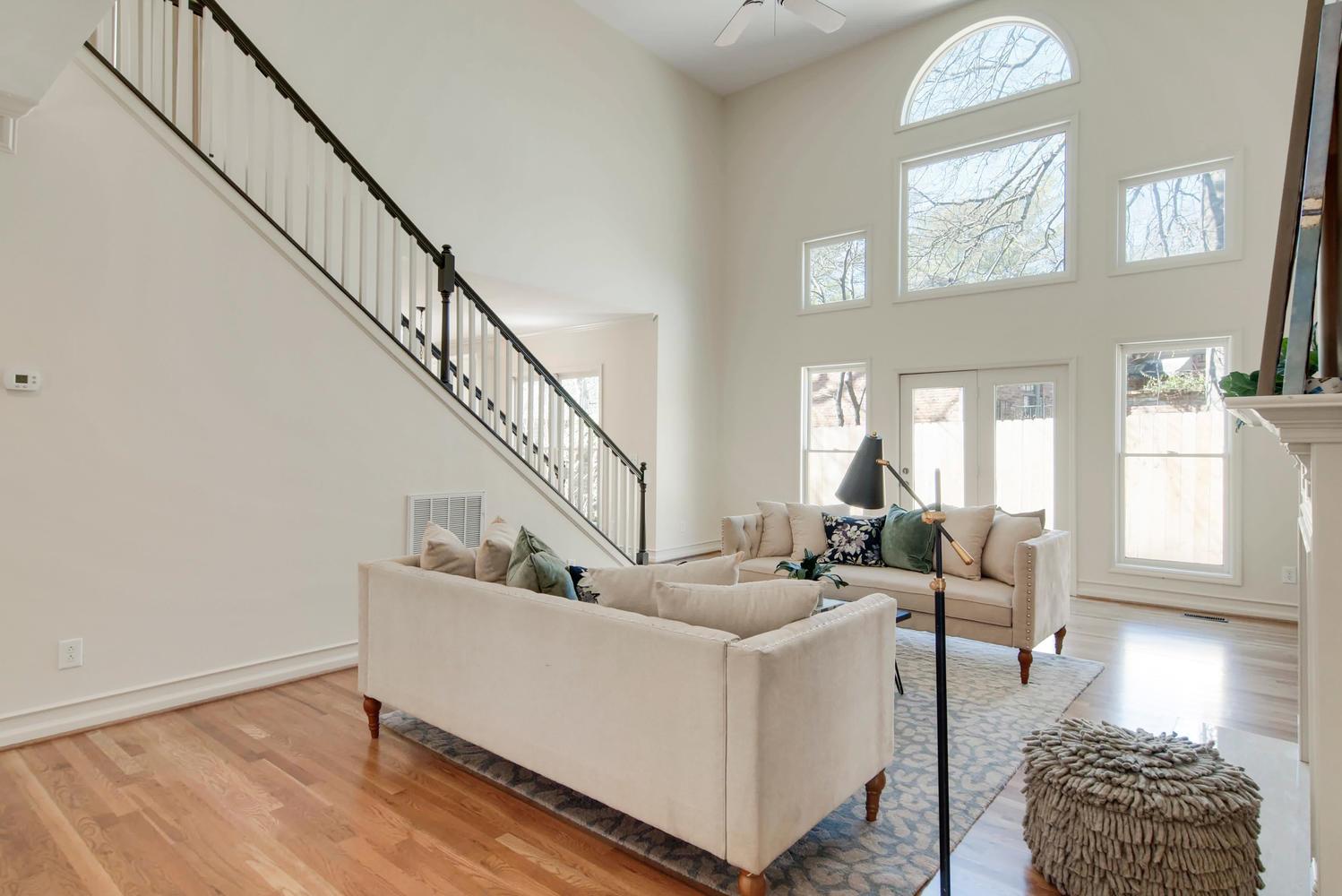 3702 Hobbs Road Nashville, TN 37215 - Photo 8 of 28 Gallery Image 8