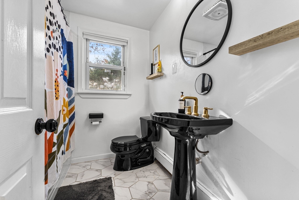 33 Michael Road Randolph, MA 02368 - Photo 13 of 38