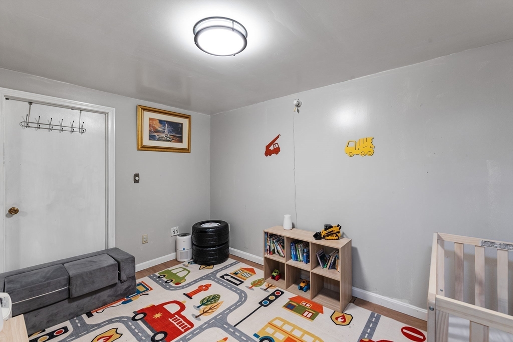 33 Michael Road Randolph, MA 02368 - Photo 22 of 38