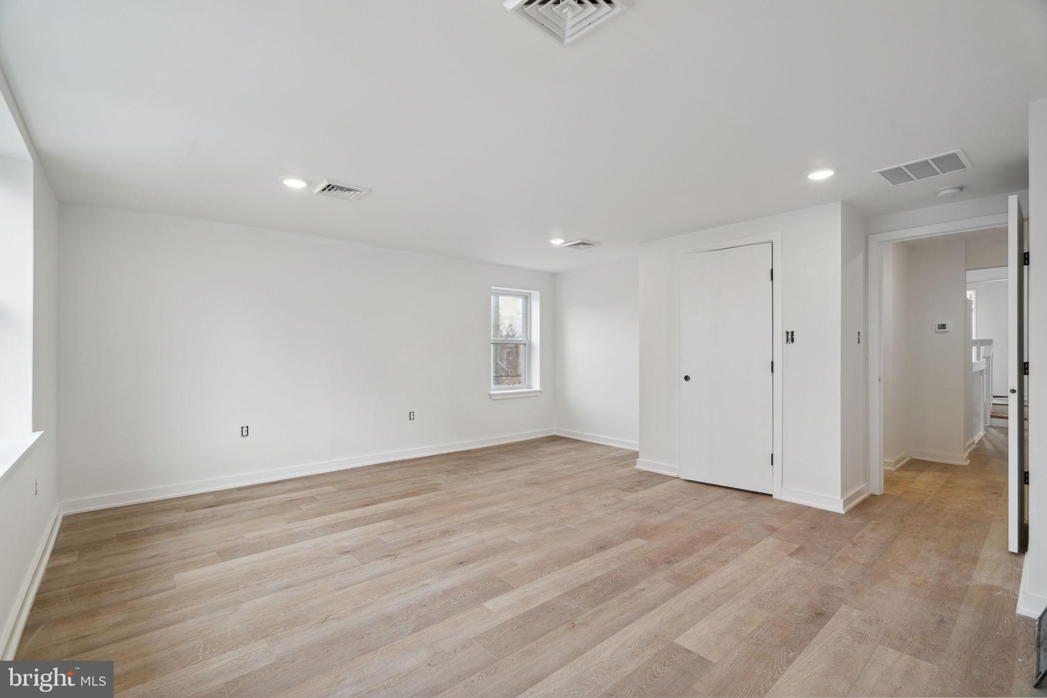 1873 Frankford Avenue, Unit 3F Philadelphia, PA 19125 - Photo 12 of 14 a view of an empty room