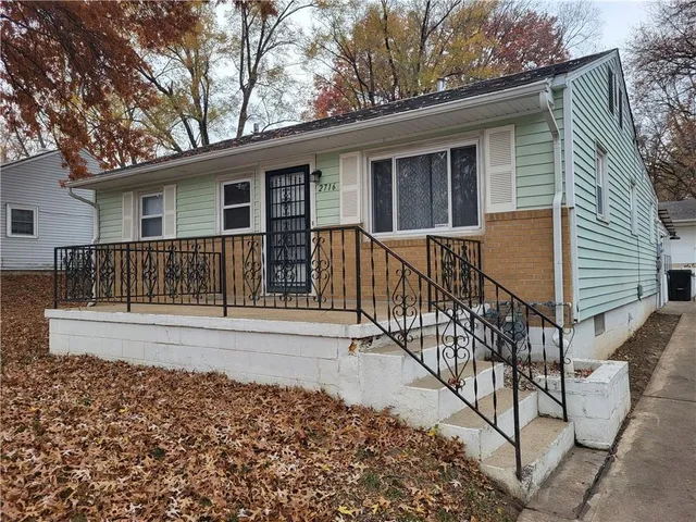 $185,000 | 2716 Appleton Avenue, Independence, MO 64052