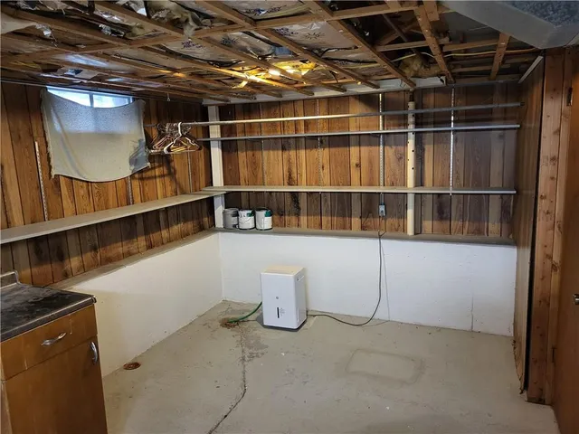 $185,000 | 2716 Appleton Avenue, Independence, MO 64052