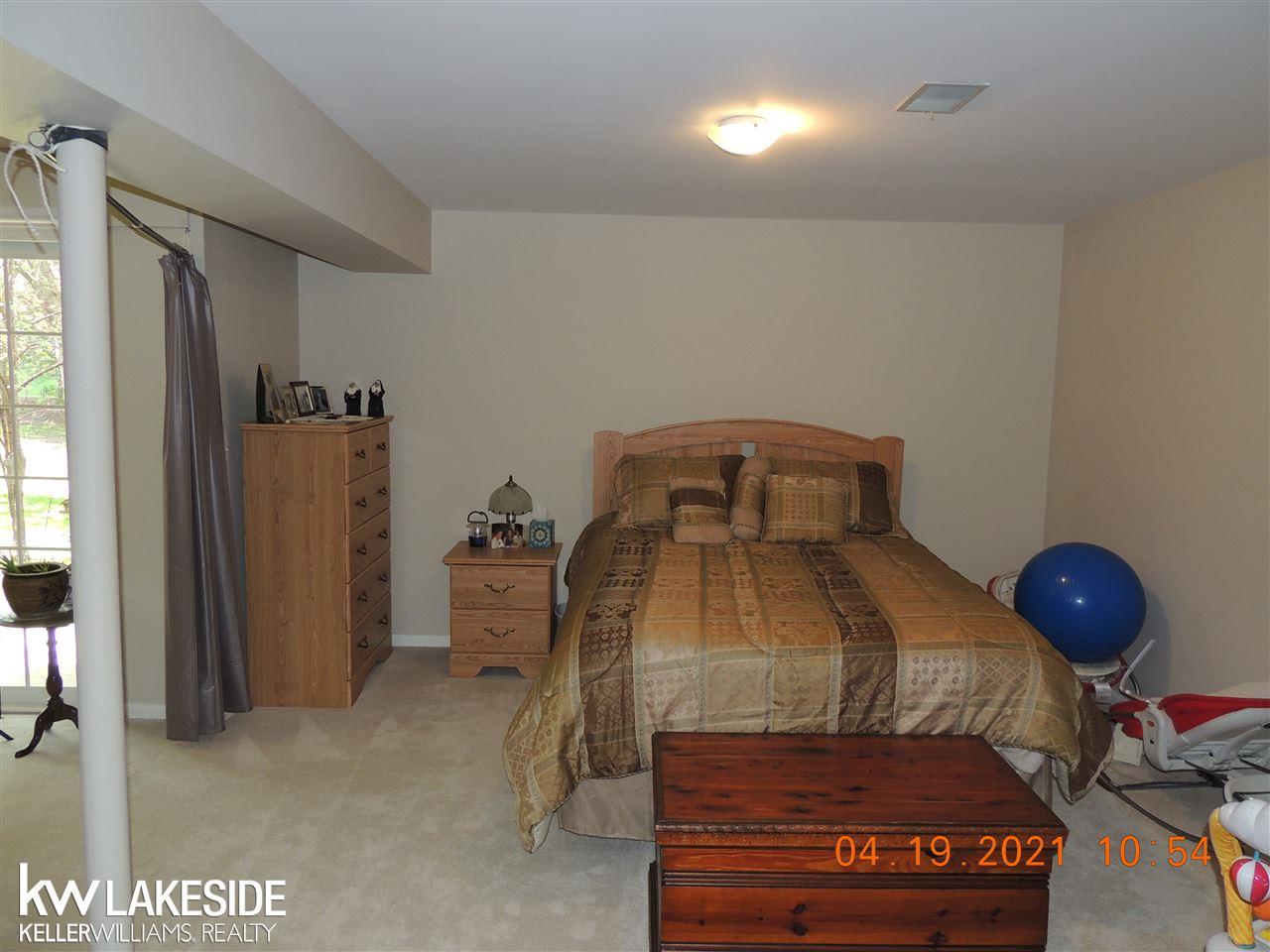 1675 Huntington Park, Unit B Rochester Hills, MI 48309 - Photo 32 of 42