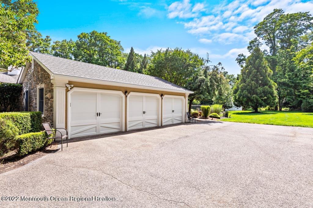 92 Heulitt Road Colts Neck, NJ 07722 - Photo 65 of 72 92HeulittPrint-107