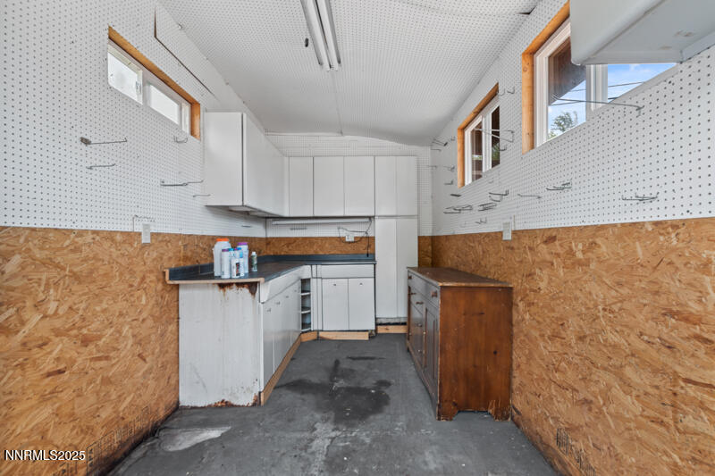 850 West 11th Street Reno, NV 89503 - Photo 31 of 31 a utility room with cabinets