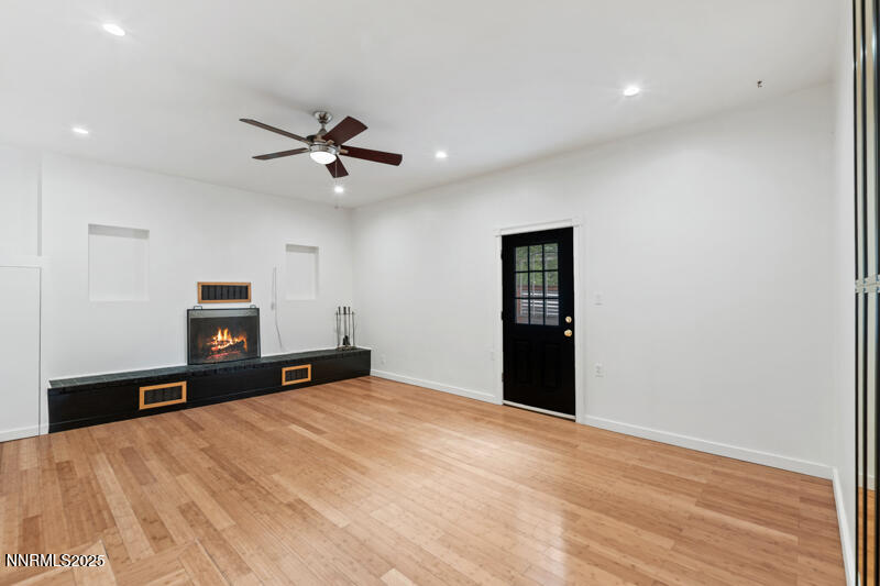 850 West 11th Street Reno, NV 89503 - Photo 10 of 31 a bedroom with a bed and a dresser