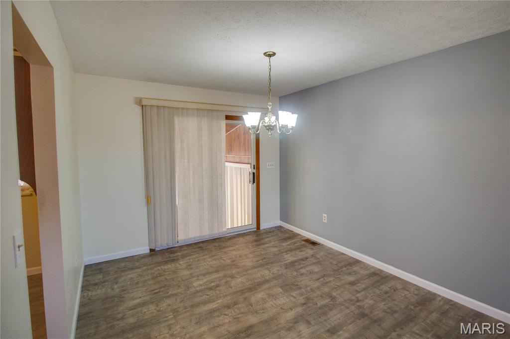 3711 Stanka Lane Godfrey, IL 62035 - Photo 10 of 42