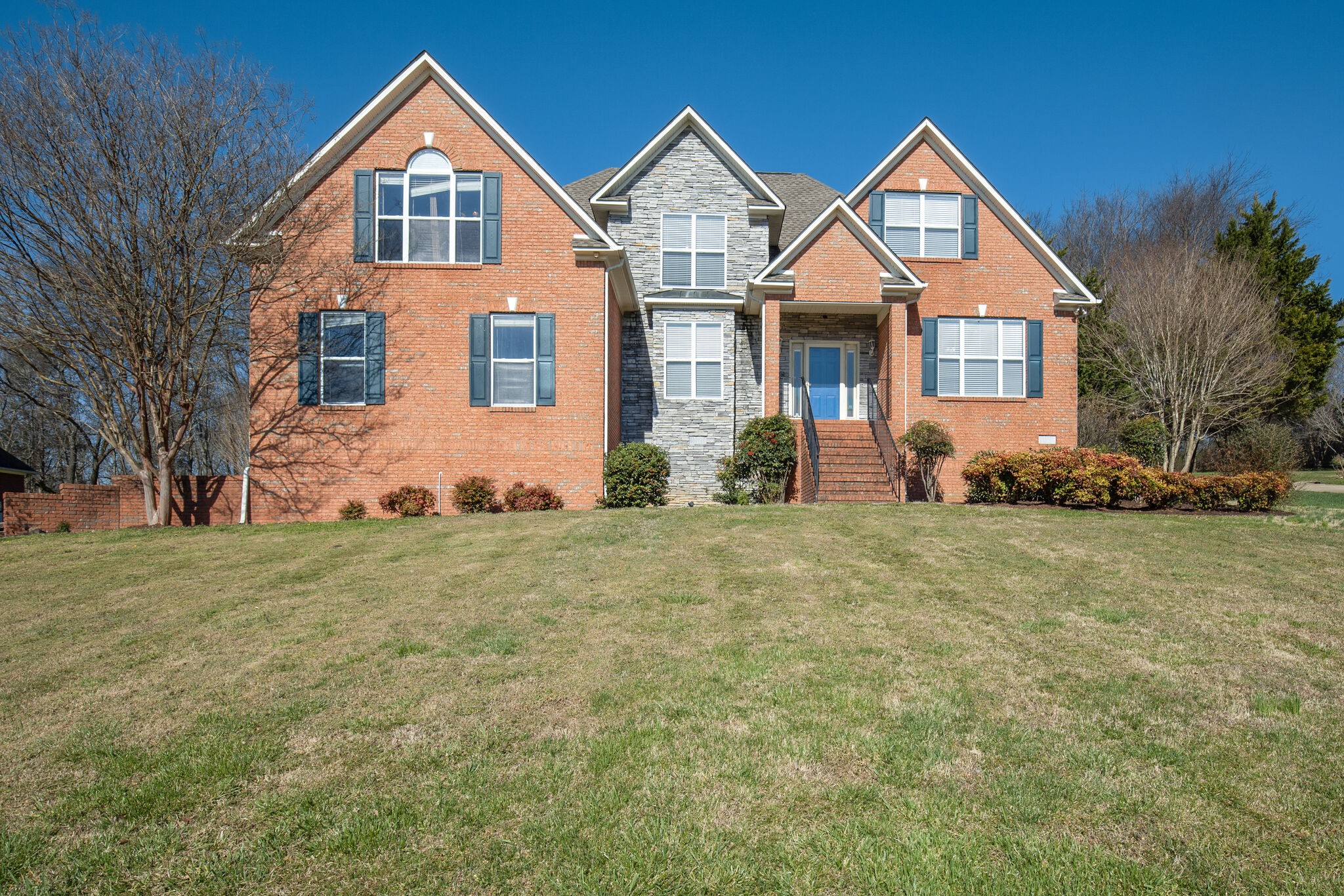 2017 Viewpointe Way Columbia, TN 38401 - Photo 1 of 24 a front view of a house with a yard