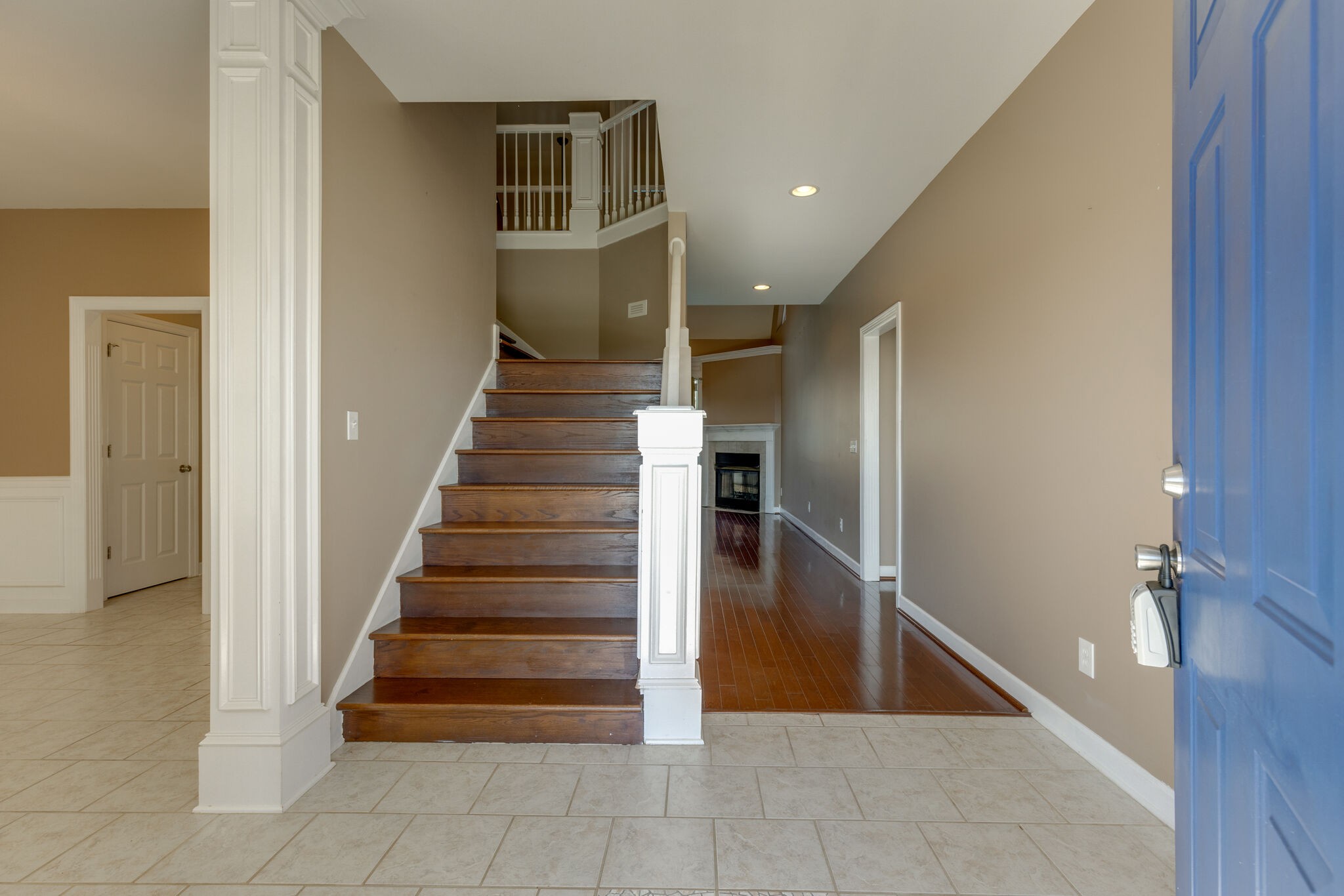 2017 Viewpointe Way Columbia, TN 38401 - Photo 2 of 24 a view of entryway and hall with wooden floor