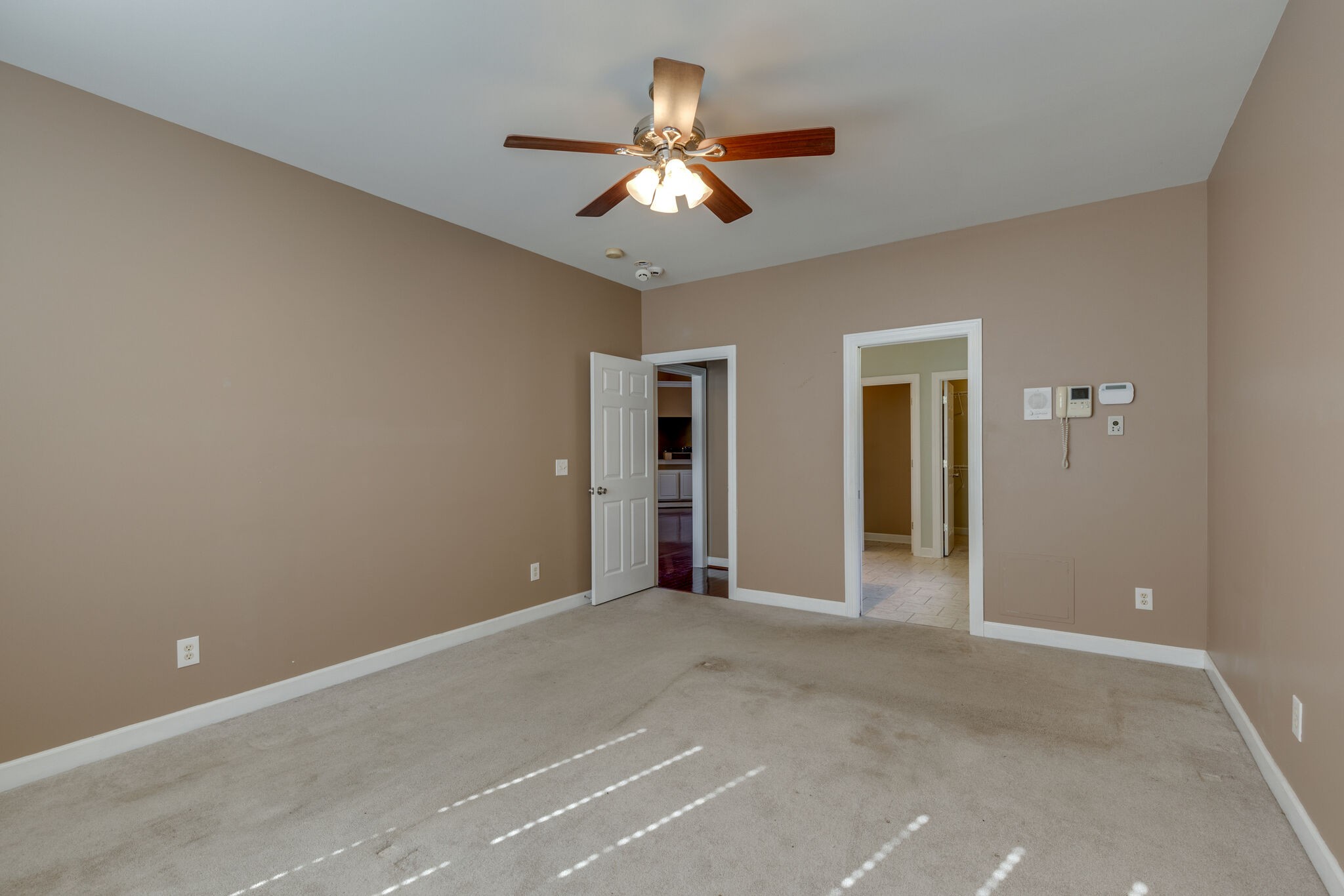 2017 Viewpointe Way Columbia, TN 38401 - Photo 9 of 24 a view of an empty room with a ceiling fan