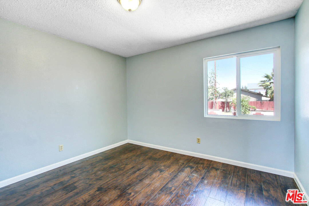 335 South Riverside Avenue Rialto, CA 92376 - Photo 8 of 13