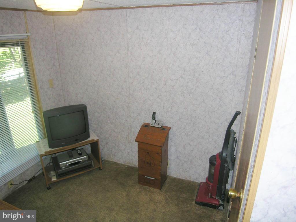 966 Paradise Valley Road Falling Waters, WV 25419 - Photo 10 of 22 Bedroom