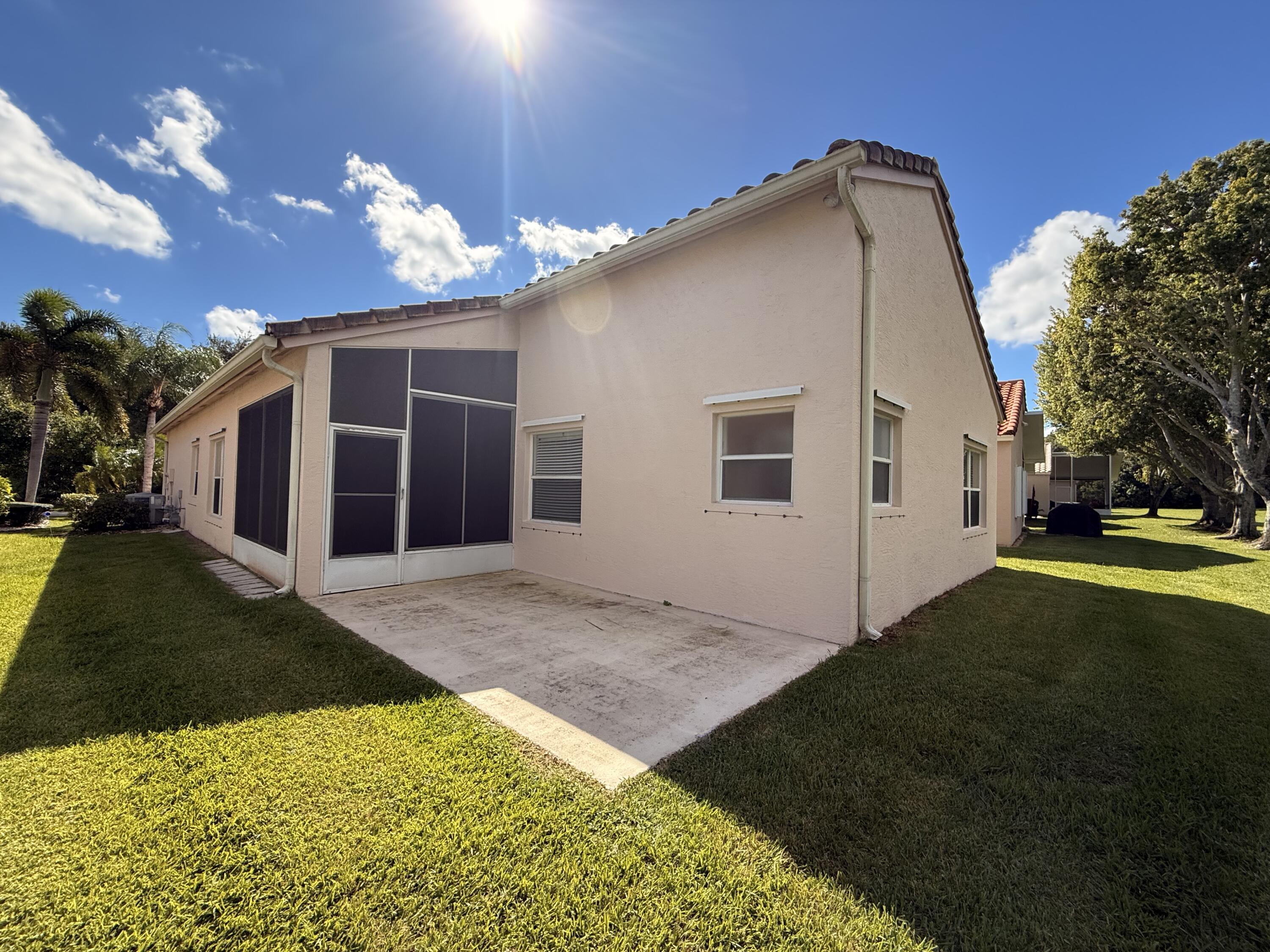 633 Northwest Whitfield Way Port St. Lucie, FL 34986 - Photo 13 of 30 IMG-0546