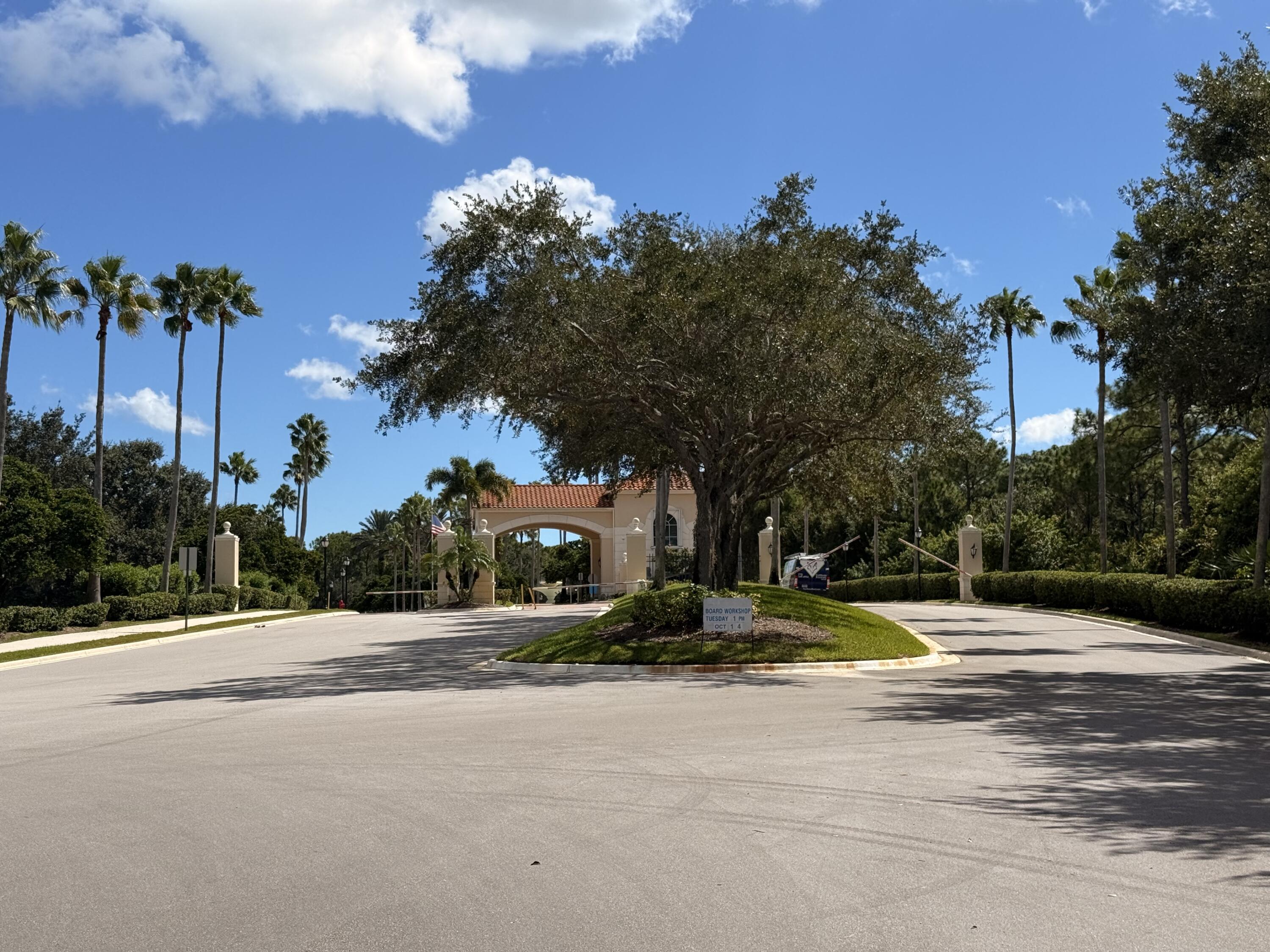 633 Northwest Whitfield Way Port St. Lucie, FL 34986 - Photo 28 of 30 IMG-0570