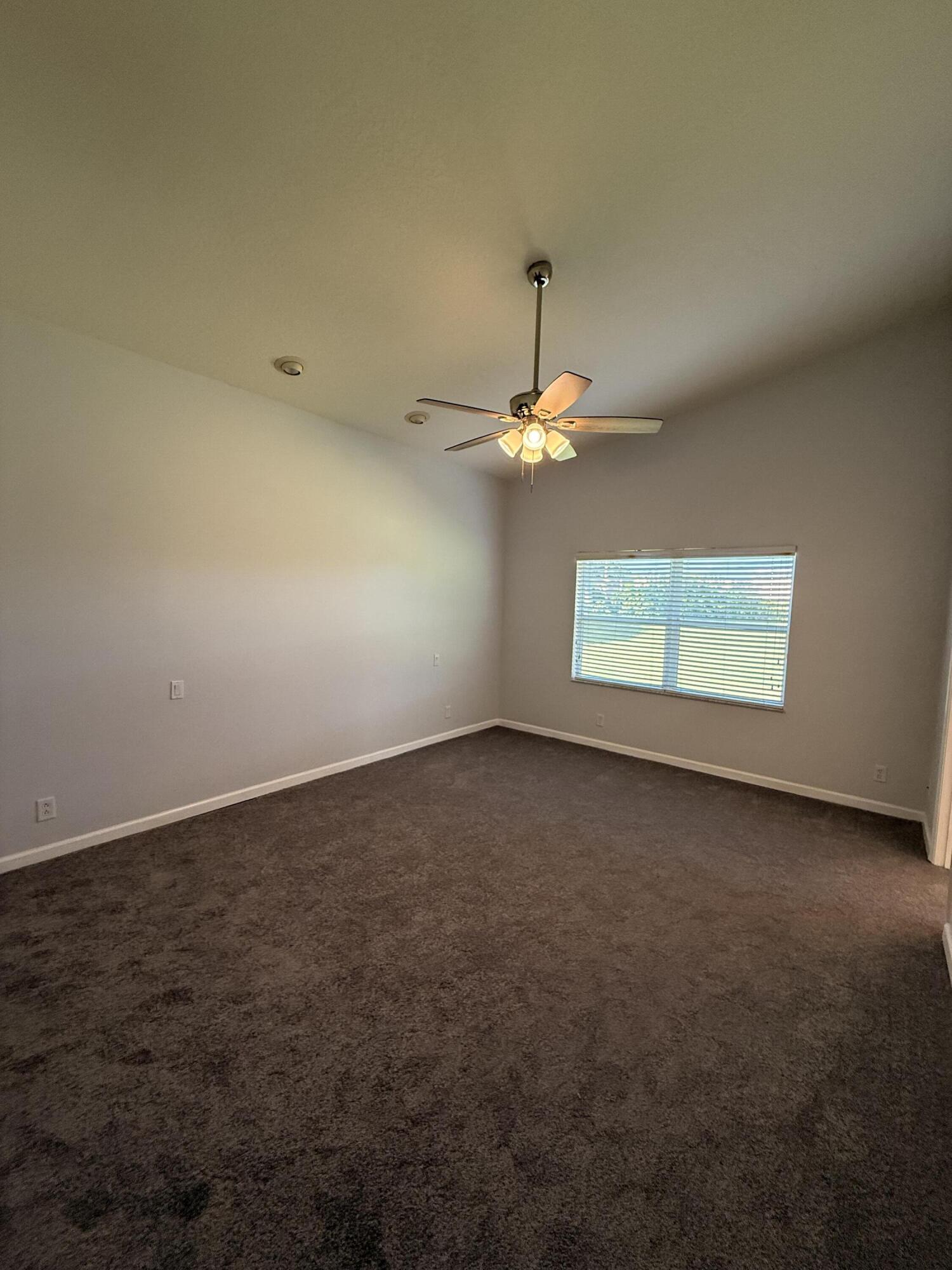 633 Northwest Whitfield Way Port St. Lucie, FL 34986 - Photo 9 of 30 IMG-0543