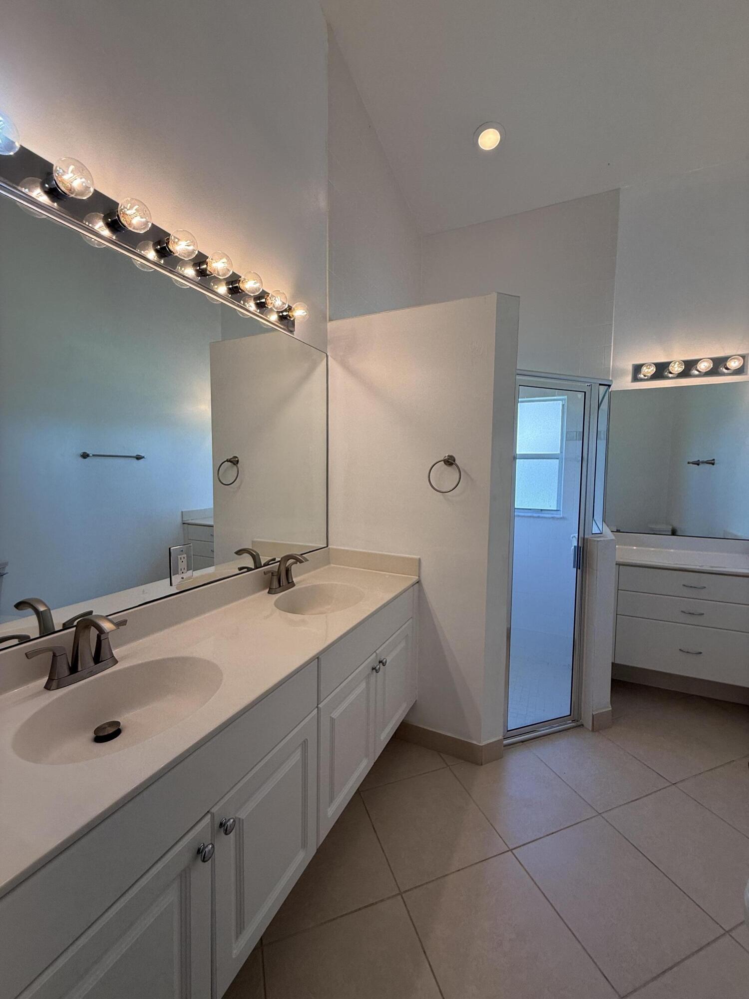 633 Northwest Whitfield Way Port St. Lucie, FL 34986 - Photo 10 of 30 IMG-0544