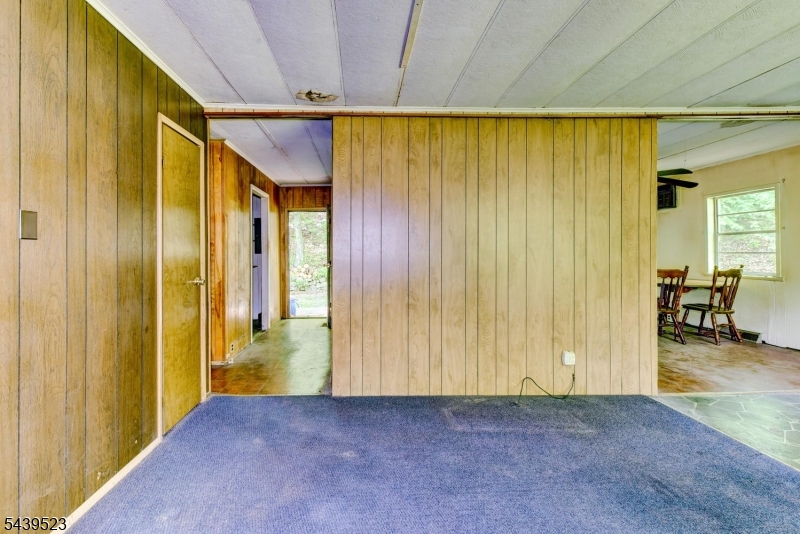 77 Sand Pond Road Hamburg, NJ 07419 - Photo 8 of 44