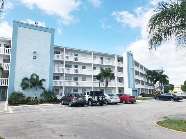 1057 Exeter, Unit 1057 Boca Raton, FL 33434 - Photo 2 of 64 Photo 2