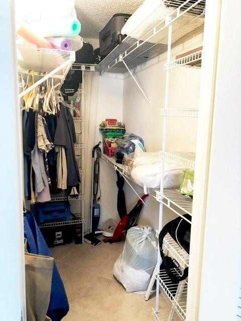 1057 Exeter, Unit 1057 Boca Raton, FL 33434 - Photo 41 of 64 Walk-in closet