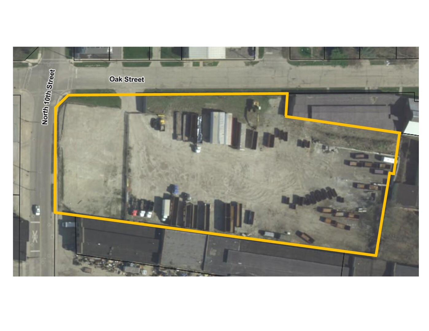 Se Corner Of 10-th & Se Corner DeKalb, IL 60115 - Photo 1 of 1 a picture of a bathroom with a tub and shower