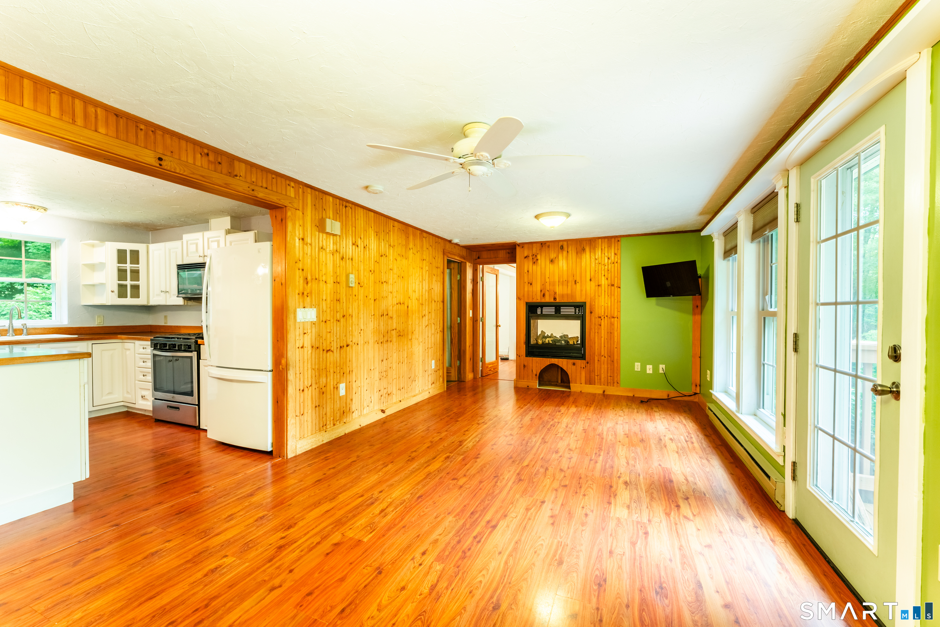 521 East Thompson Road Thompson, CT 06277 - Photo 11 of 34