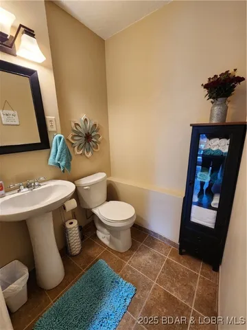 $575,000 | 189 Wa Ha Ma Court, Camdenton, MO 65020