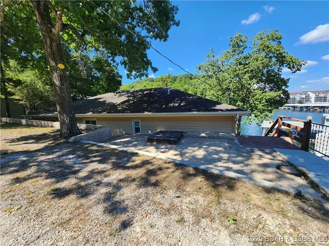 $575,000 | 189 Wa Ha Ma Court, Camdenton, MO 65020