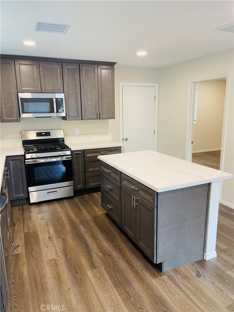 3823 Robinhood Road, Unit C Vista, CA 92084 - Photo 6 of 21