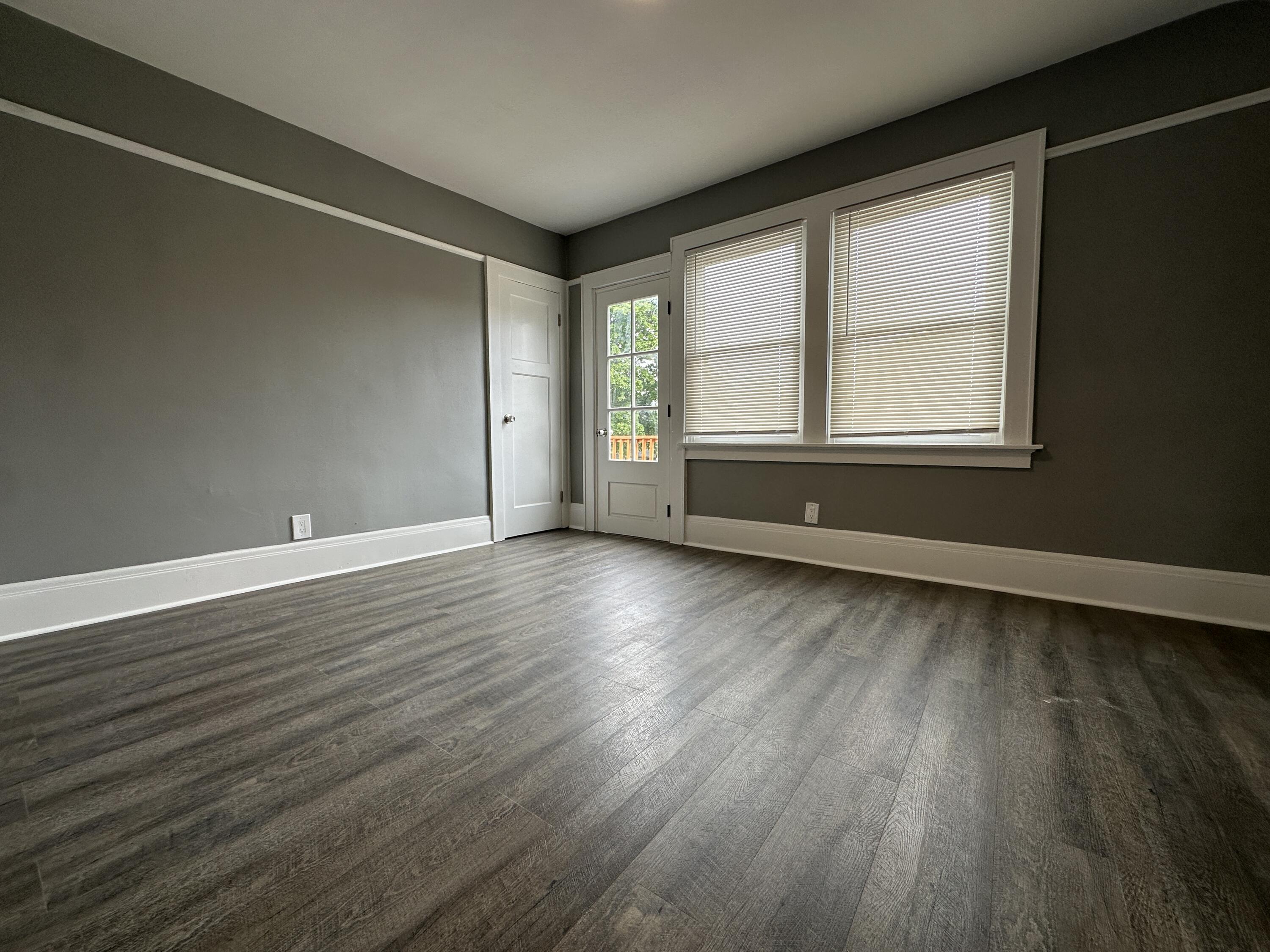 3715 North 22nd Street Milwaukee, WI 53206 - Photo 20 of 26 IMG_3227 2