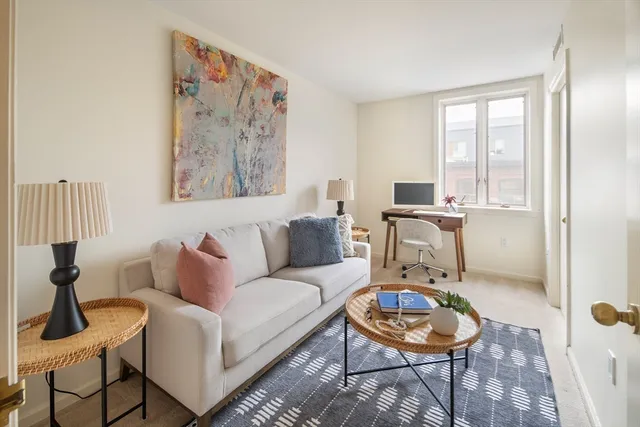 $799,000 | 10 Rogers Street, Unit 415, Cambridge, MA 02142