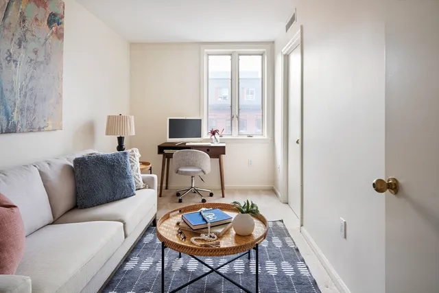 $799,000 | 10 Rogers Street, Unit 415, Cambridge, MA 02142