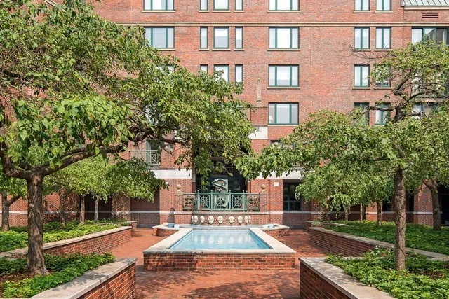 $799,000 | 10 Rogers Street, Unit 415, Cambridge, MA 02142