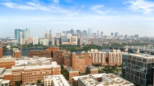 $799,000 | 10 Rogers Street, Unit 415, Cambridge, MA 02142