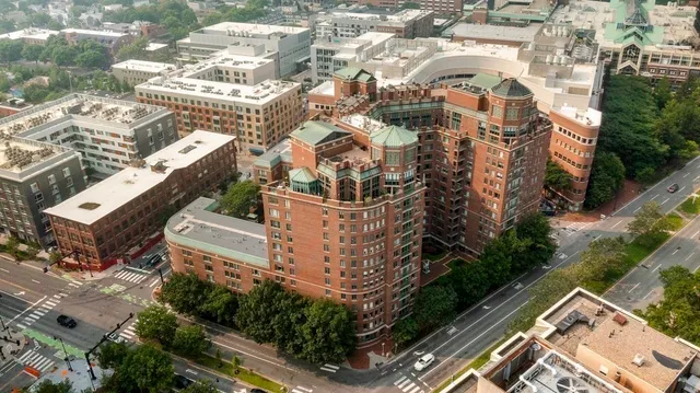 $799,000 | 10 Rogers Street, Unit 415, Cambridge, MA 02142