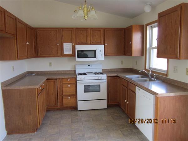 58 Mate Drive Fall River, MA 02721 - Photo 4 of 15 Gallery Image 4