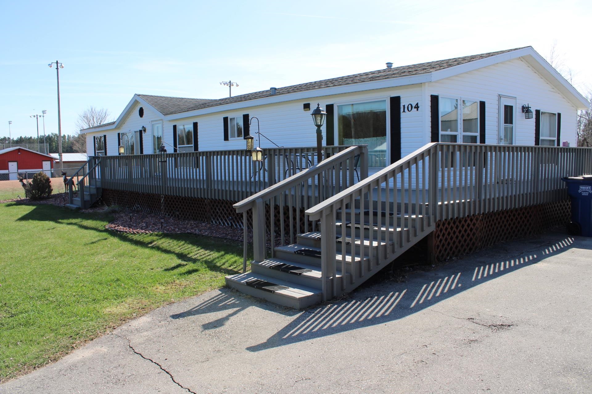 104 North Almon Street Bowler, WI 54416 - Photo 2 of 26