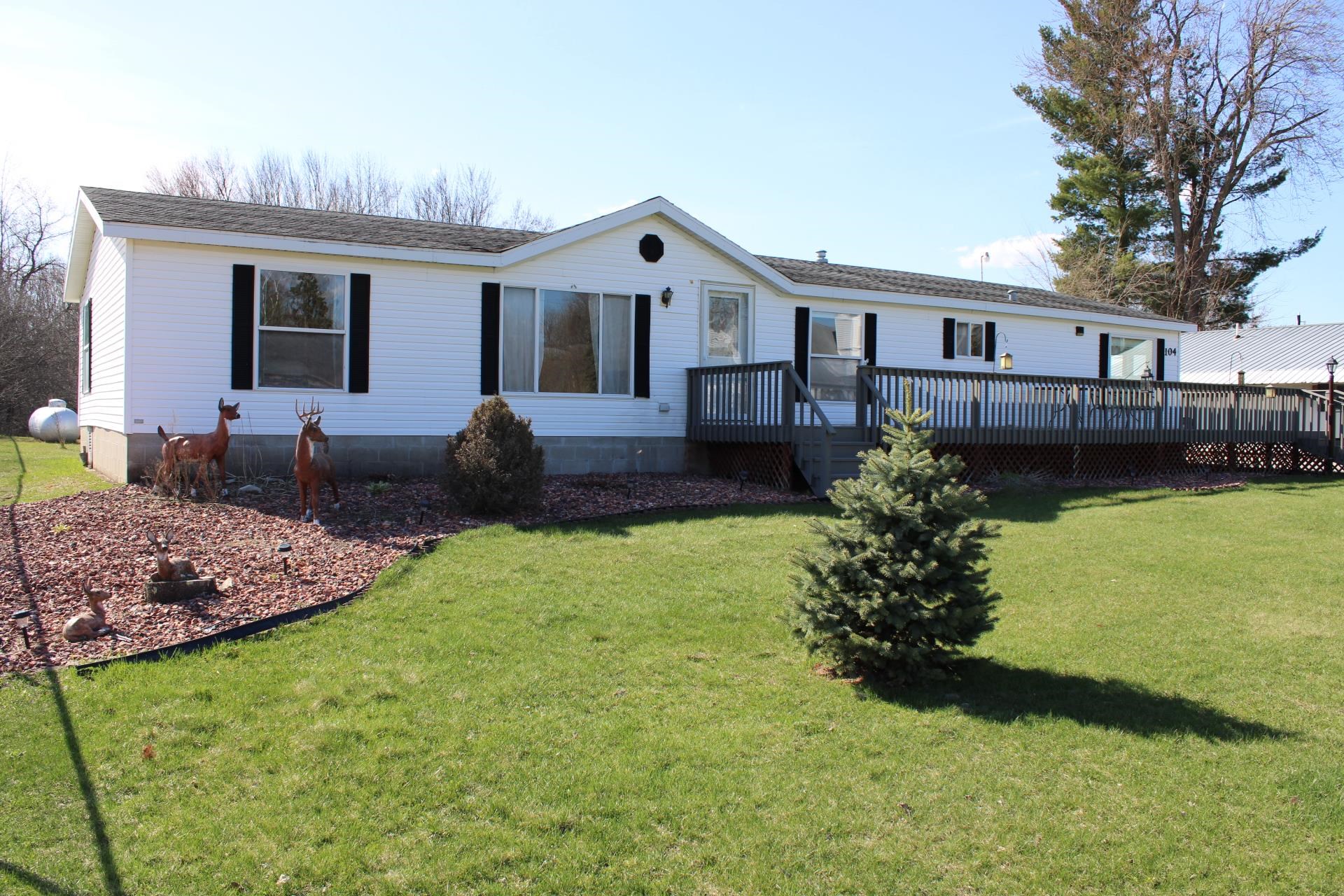 104 North Almon Street Bowler, WI 54416 - Photo 8 of 26