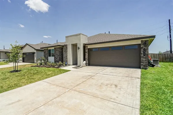 $244,990 | 7923 Suffolk Vly Lane, Rosharon, TX 77583