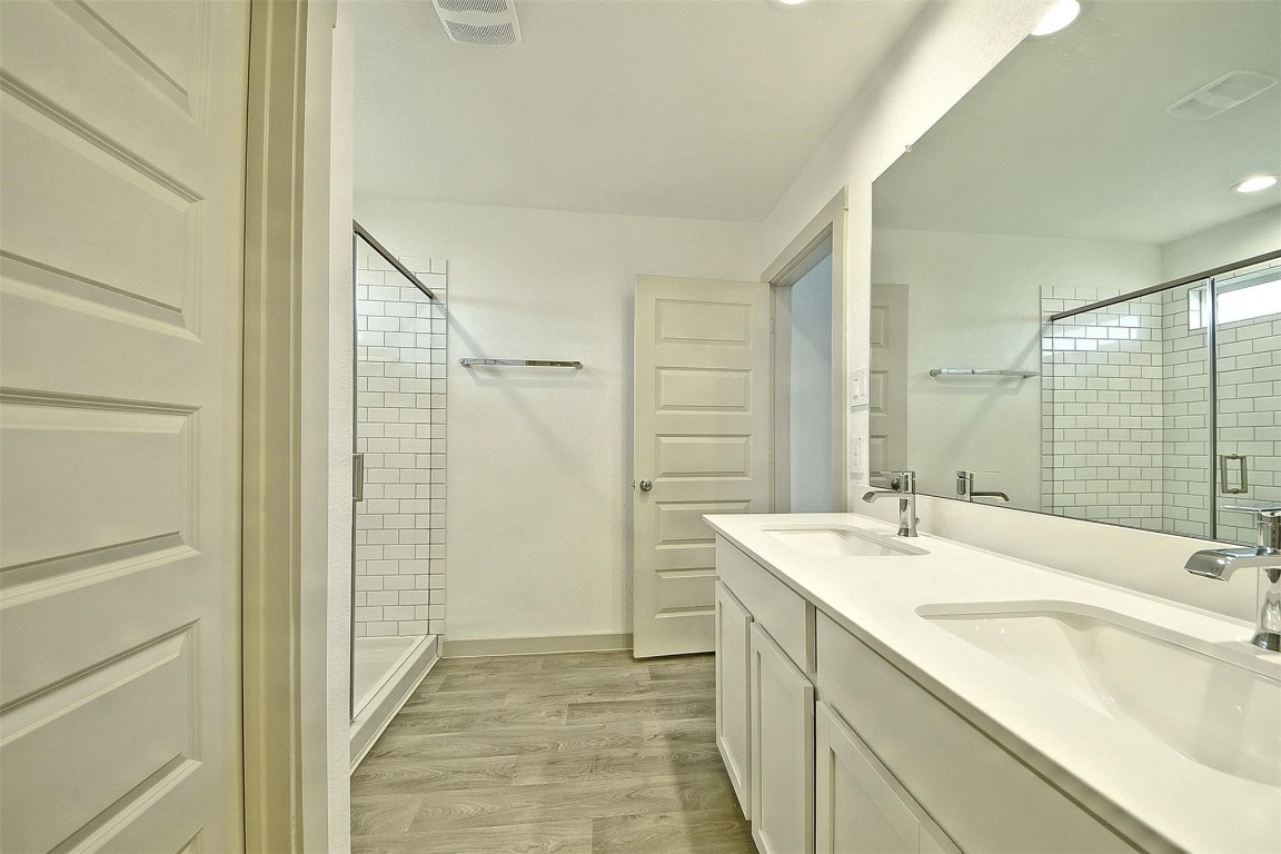 7923 Suffolk Vly Lane Rosharon, TX 77583 - Photo 16 of 28