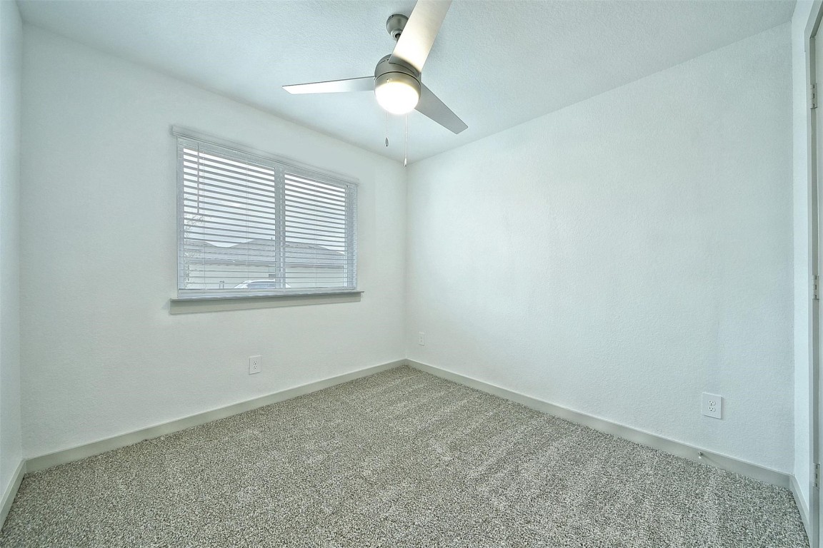 7923 Suffolk Vly Lane Rosharon, TX 77583 - Photo 20 of 28