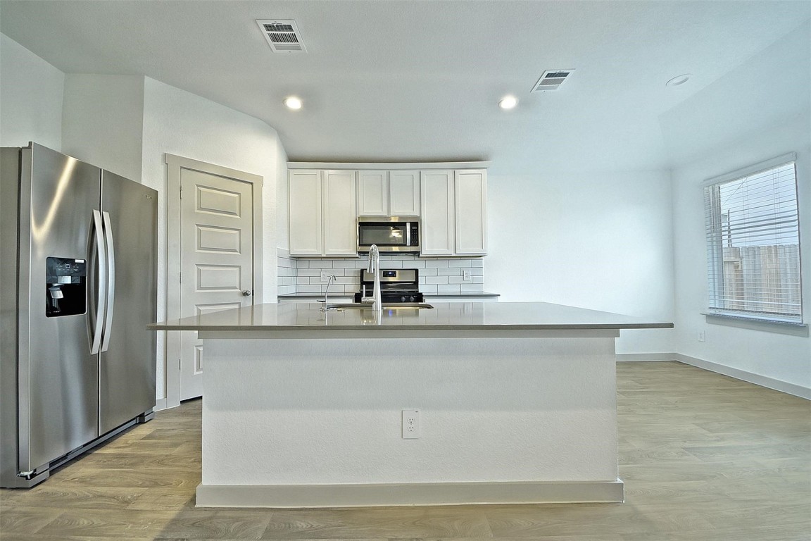 7923 Suffolk Vly Lane Rosharon, TX 77583 - Photo 6 of 28