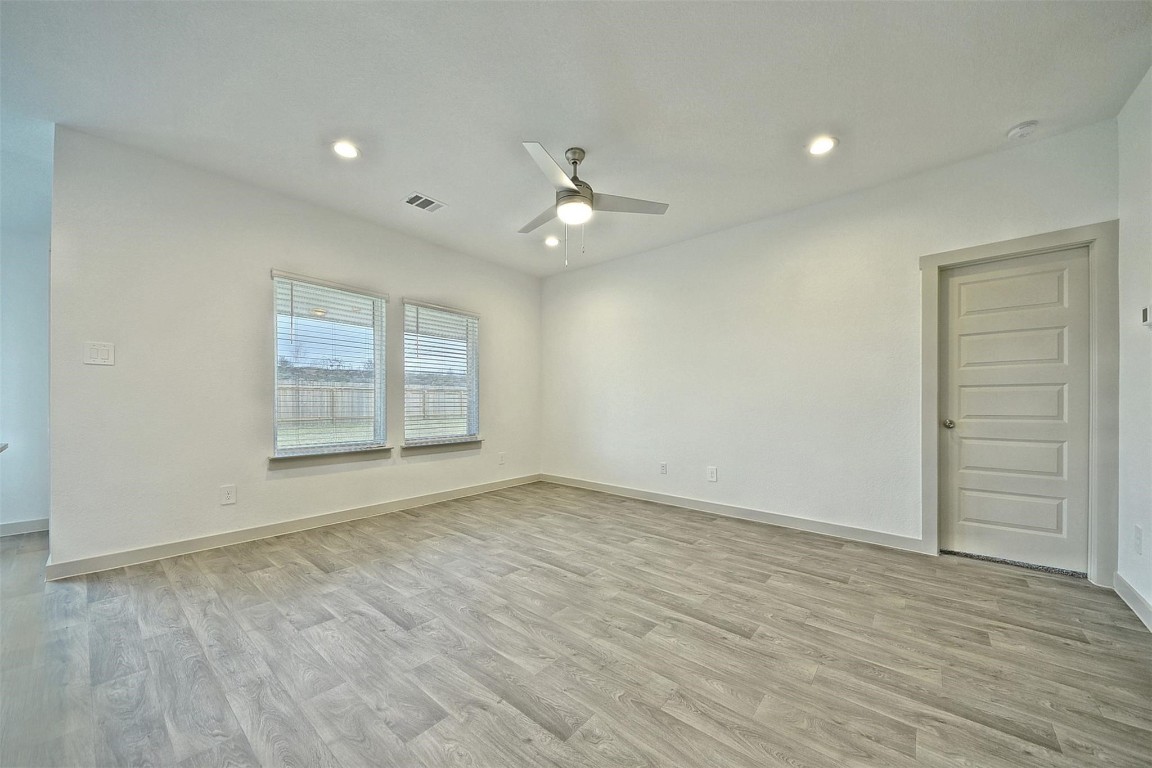 7923 Suffolk Vly Lane Rosharon, TX 77583 - Photo 10 of 28